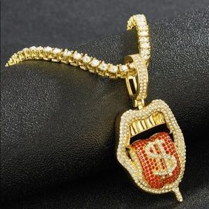 💋 Icy Lips Necklace 💋